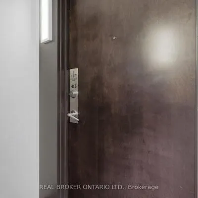 12,&nbsp;Yonge, Waterfront Communities C1, Toronto