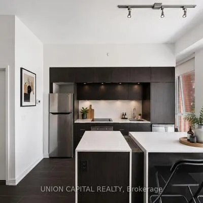 170,&nbsp;Sumach, Regent Park, Toronto