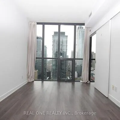 110,&nbsp;Charles, Church-Yonge Corridor, Toronto