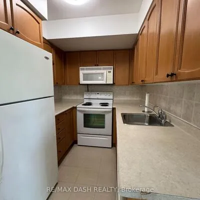 18,&nbsp;Yonge, Waterfront Communities C1, Toronto