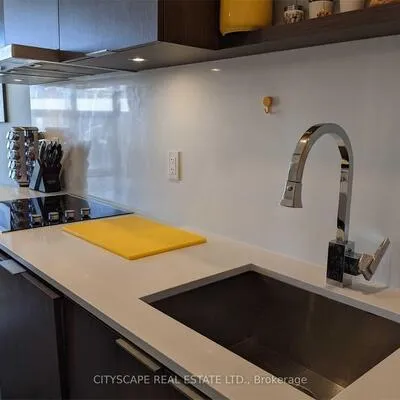 12,&nbsp;Bonnycastle, Waterfront Communities C8, Toronto