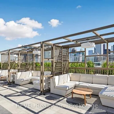 352,&nbsp;Front, Waterfront Communities C1, Toronto