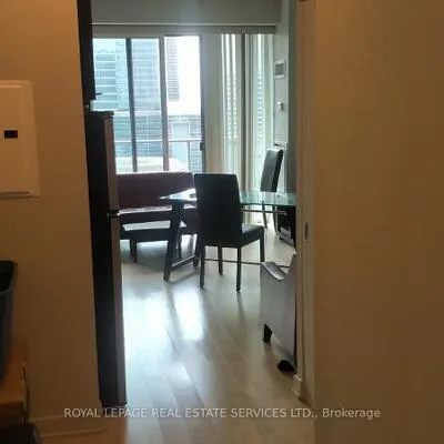 126,&nbsp;Simcoe, Waterfront Communities C1, Toronto