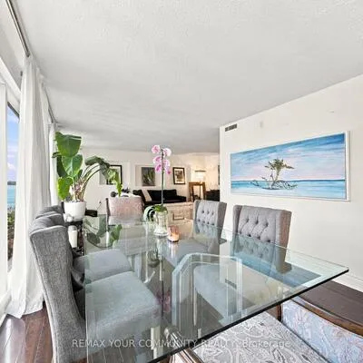 251,&nbsp;Queens Quay, Waterfront Communities C1, Toronto