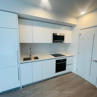 8,&nbsp;Cumberland, Annex, Toronto