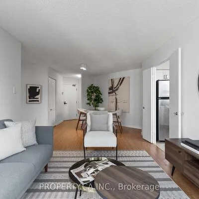 25,&nbsp;Maitland, Church-Yonge Corridor, Toronto