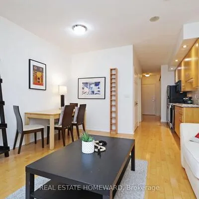 250,&nbsp;Wellington, Waterfront Communities C1, Toronto
