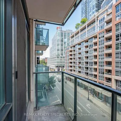 263,&nbsp;Wellington, Waterfront Communities C1, Toronto