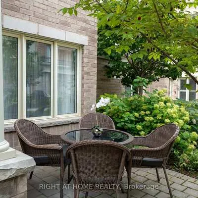 27,&nbsp;Coneflower, Westminster-Branson, Toronto