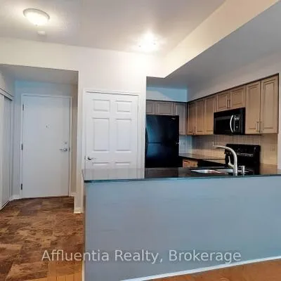 228,&nbsp;Queens, Waterfront Communities C1, Toronto