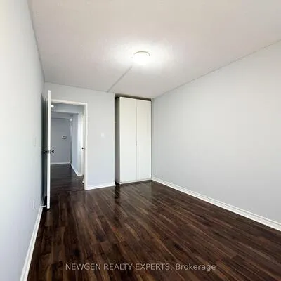 715,&nbsp;Don Mills, Flemingdon Park, Toronto