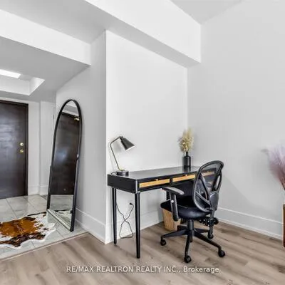 500,&nbsp;Glencairn, Englemount-Lawrence, Toronto