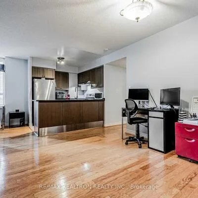 43,&nbsp;Eglinton, Mount Pleasant West, Toronto