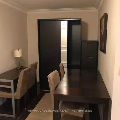 650,&nbsp;Sheppard, Bayview Village, Toronto
