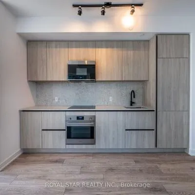 108,&nbsp;Peter, Waterfront Communities C1, Toronto