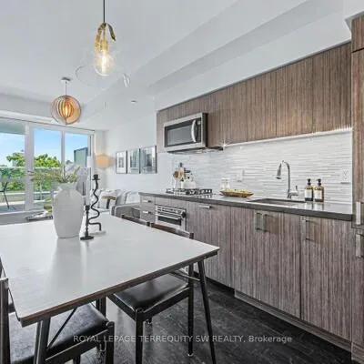 501,&nbsp;St. Clair, Casa Loma, Toronto