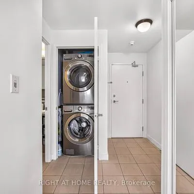 11,&nbsp;Brunel, Waterfront Communities C1, Toronto
