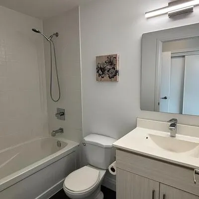 68,&nbsp;Canterbury, Willowdale West, Toronto