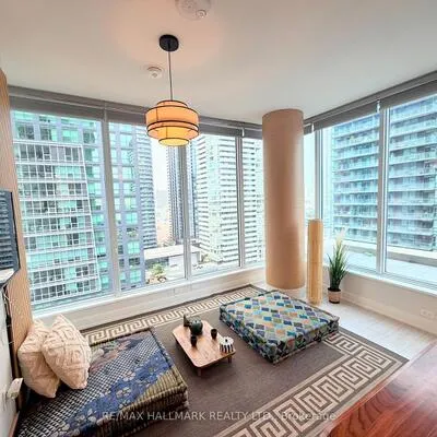 35,&nbsp;Mercer, Waterfront Communities C1, Toronto