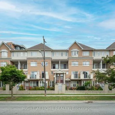 220,&nbsp;Grandview, Willowdale East, Toronto