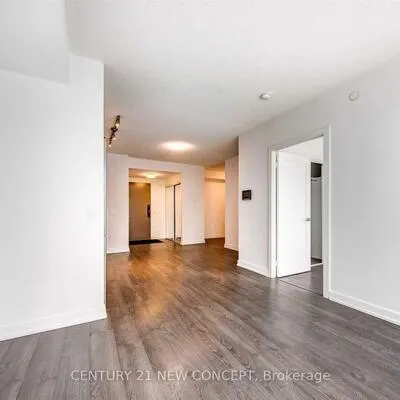 10,&nbsp;York, Waterfront Communities C1, Toronto