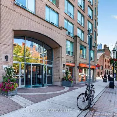 109,&nbsp;Front, Moss Park, Toronto