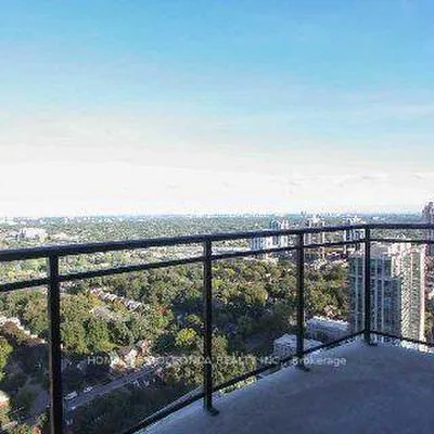 33,&nbsp;Sheppard, Willowdale East, Toronto