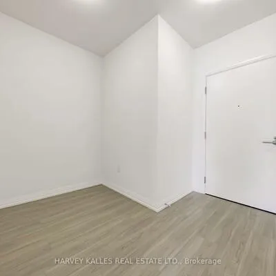 25,&nbsp;Holly, Mount Pleasant West, Toronto