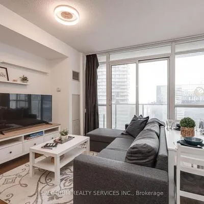 65,&nbsp;Bremner, Waterfront Communities C1, Toronto