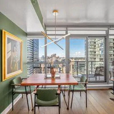 375,&nbsp;King, Waterfront Communities C1, Toronto