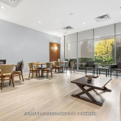 18,&nbsp;Harrison Garden, Willowdale East, Toronto