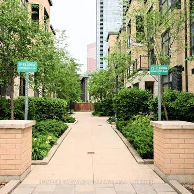 19,&nbsp;Eldora, Newtonbrook West, Toronto