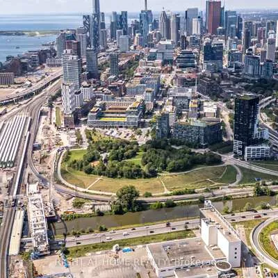 90,&nbsp;Trinity, Moss Park, Toronto
