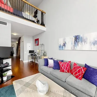 5,&nbsp;Hanna, Niagara, Toronto