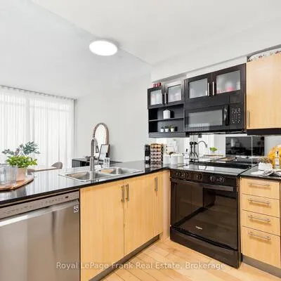 350,&nbsp;Wellington, Waterfront Communities C1, Toronto