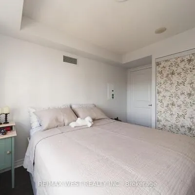 27,&nbsp;Rean, Bayview Village, Toronto