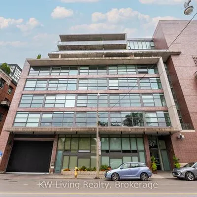 90,&nbsp;Broadview, South Riverdale, Toronto