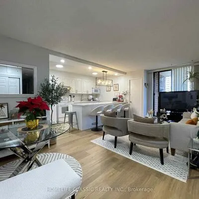 90,&nbsp;Ling, West Hill, Toronto