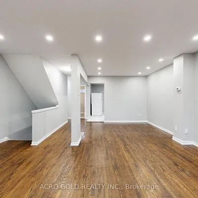 441,&nbsp;Military, Morningside, Toronto