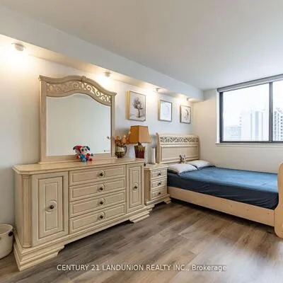 55,&nbsp;Bamburgh, Steeles, Toronto