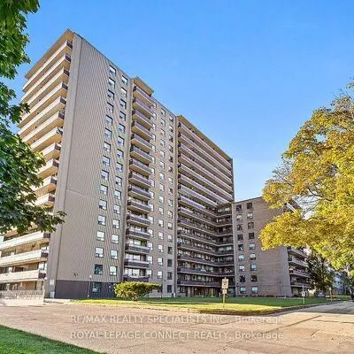 180,&nbsp;Markham, Scarborough Village, Toronto