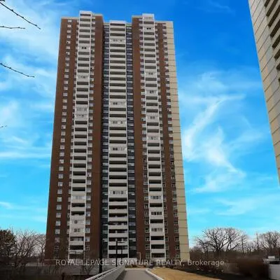3,&nbsp;Massey, Crescent Town, Toronto