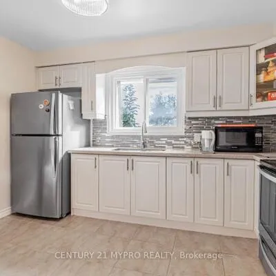 120,&nbsp;Beverly Glen, L'Amoreaux, Toronto