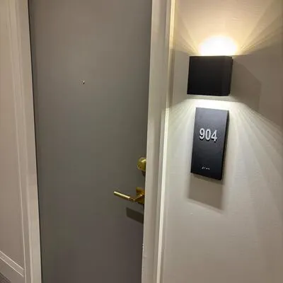 2,&nbsp;Manderley, Birchcliffe-Cliffside, Toronto