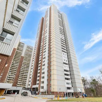 3,&nbsp;Massey, Crescent Town, Toronto