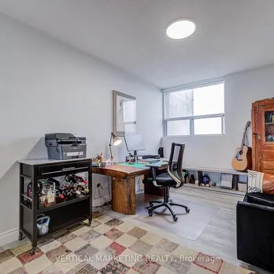 20,&nbsp;Gilder, Eglinton East, Toronto