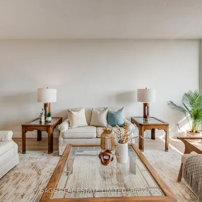 20,&nbsp;Gilder, Eglinton East, Toronto