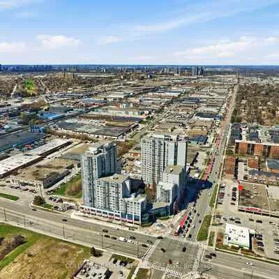 2550,&nbsp;Lawrence, Dorset Park, Toronto