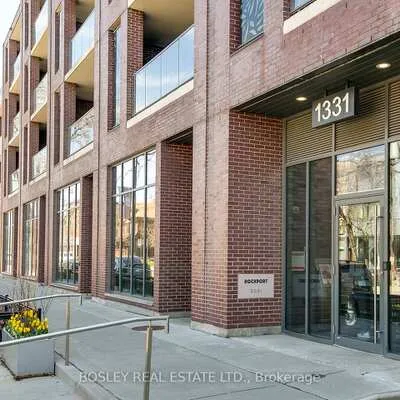 1331,&nbsp;Queen, Greenwood-Coxwell, Toronto
