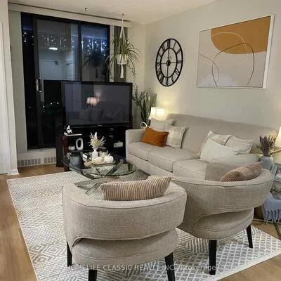 90,&nbsp;Ling, West Hill, Toronto